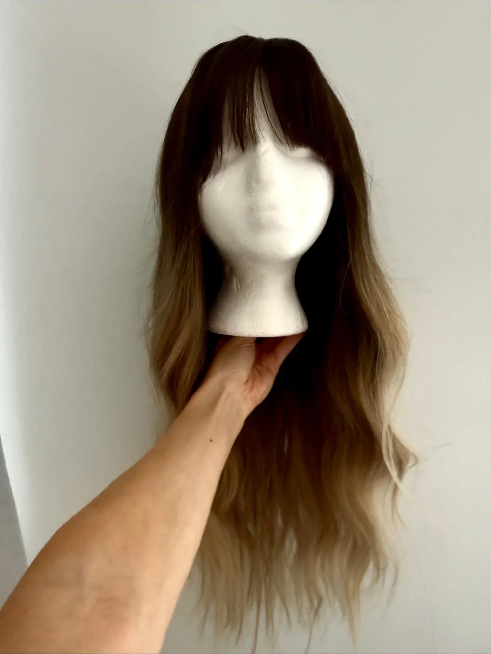 Long Wavy Ombre Synthetic Wig - Dark Brown to Blonde